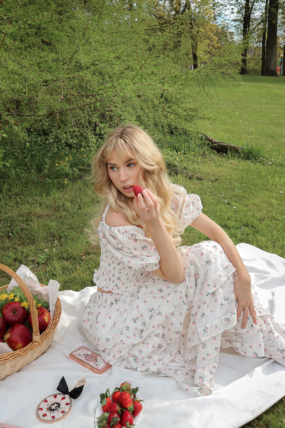 Rosebud Parfait Maxi Skirt