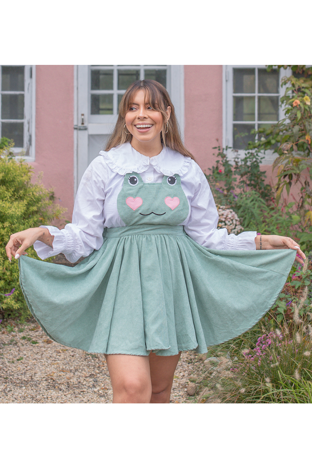 Matcha Frog Pinafore